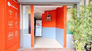 RedDoorz @ P Florentino Street Sampaloc Manila