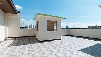 RedDoorz Plus near Uptown BGC Mall