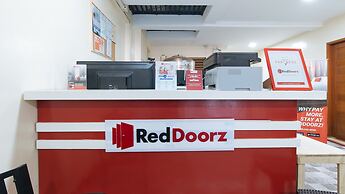 RedDoorz Plus near Uptown BGC Mall