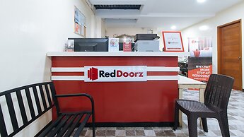 RedDoorz Plus near Uptown BGC Mall