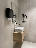 Sleep Lounge Terminal D - Hostel