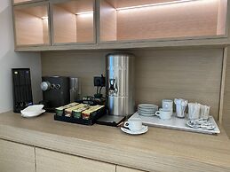 Sleep Lounge Terminal D - Hostel