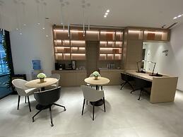 Sleep Lounge Terminal D - Hostel