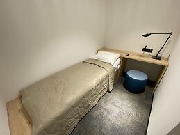 Sleep Lounge Terminal D - Hostel