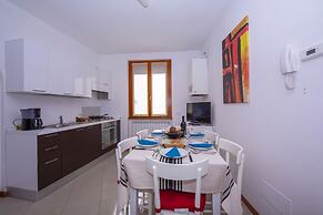 Fontana Del Lago Apt. 4