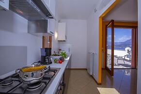 Fontana Del Lago Apt. 5