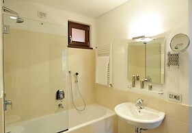 La Perla Di Sonenga - Giardino