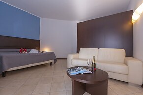 Fontana Del Lago Apt. 8