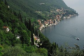 Fontana Del Lago Apt. 8