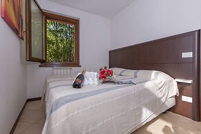 Fontana Del Lago Apt. 8