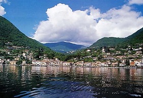 Argegno Fronte Lago