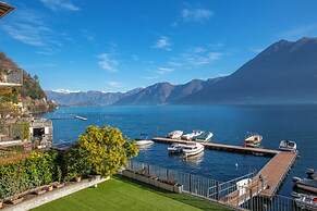 Argegno Fronte Lago