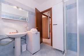 Fontana Del Lago Apt. 6