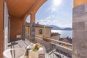 Fontana Del Lago Apt. 6