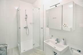 Bacan Family Apartments