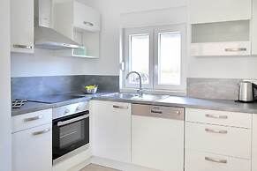 Bacan Family Apartments