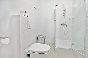 Bacan Family Apartments