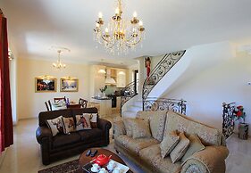 Le Petit Palais Villa