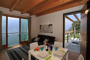 Riva Bellano Margherita 1