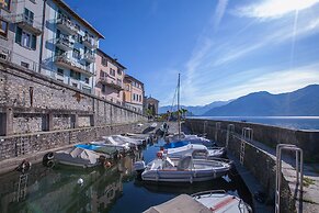Riva Bellano Camelia 1