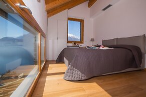 Riva Bellano Camelia 1