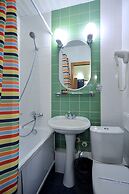 Hotel Mayak - Om Building