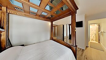 Slopeside 1849 Condos - Comfortable 3 BR Condos with Full Kitchens