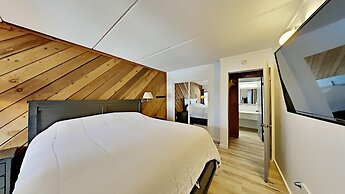 Slopeside 1849 Condos - Comfortable 3 BR Condos with Full Kitchens