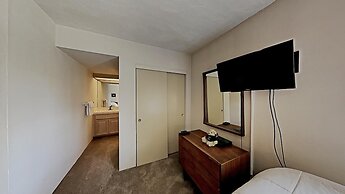 Slopeside 1849 Condos - Comfortable 3 BR Condos with Full Kitchens