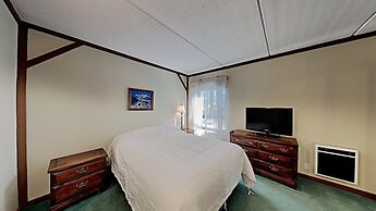 Slopeside 1849 Condos - Comfortable 3 BR Condos with Full Kitchens