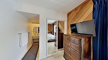 Slopeside 1849 Condos - Comfortable 3 BR Condos with Full Kitchens