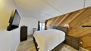 Slopeside 1849 Condos - Comfortable 3 BR Condos with Full Kitchens