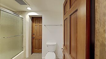 Slopeside 1849 Condos - Comfortable 3 BR Condos with Full Kitchens