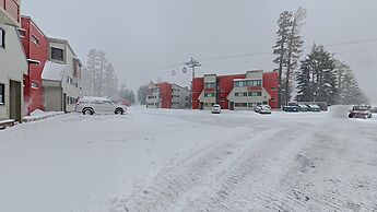 Upgraded 4 Bedrooms at 1849 Condos - Slopeside To Skiing & Mountain Bi