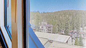 Upgraded 4 Bedrooms at 1849 Condos - Slopeside To Skiing & Mountain Bi
