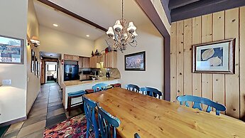 Upgraded 4 Bedrooms at 1849 Condos - Slopeside To Skiing & Mountain Bi