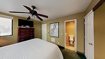 Upgraded 4 Bedrooms at 1849 Condos - Slopeside To Skiing & Mountain Bi