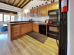 Upgraded 4 Bedrooms at 1849 Condos - Slopeside To Skiing & Mountain Bi