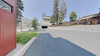 Upgraded 4 Bedrooms at 1849 Condos - Slopeside To Skiing & Mountain Bi