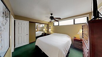 Upgraded 4 Bedrooms at 1849 Condos - Slopeside To Skiing & Mountain Bi