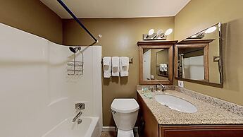 Upgraded 4 Bedrooms at 1849 Condos - Slopeside To Skiing & Mountain Bi