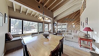 Upgraded 4 Bedrooms at 1849 Condos - Slopeside To Skiing & Mountain Bi