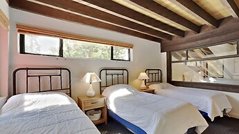 Upgraded 4 Bedrooms at 1849 Condos - Slopeside To Skiing & Mountain Bi