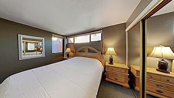 Upgraded 4 Bedrooms at 1849 Condos - Slopeside To Skiing & Mountain Bi