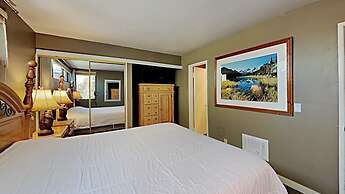 Upgraded 4 Bedrooms at 1849 Condos - Slopeside To Skiing & Mountain Bi