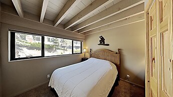 Upgraded 4 Bedrooms at 1849 Condos - Slopeside To Skiing & Mountain Bi