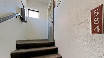 Upgraded 4 Bedrooms at 1849 Condos - Slopeside To Skiing & Mountain Bi