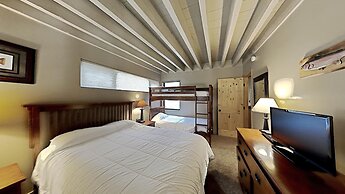 Upgraded 4 Bedrooms at 1849 Condos - Slopeside To Skiing & Mountain Bi