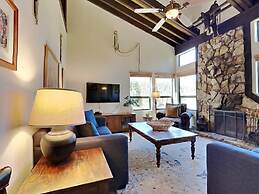 Upgraded 4 Bedrooms at 1849 Condos - Slopeside To Skiing & Mountain Bi