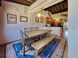 Upgraded 4 Bedrooms at 1849 Condos - Slopeside To Skiing & Mountain Bi